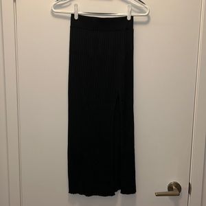 Aritzia midi skirt with high leg slit